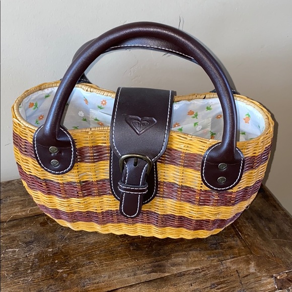 Roxy Handbags - Roxy Basket Bag Like New 11" x 6.5"
